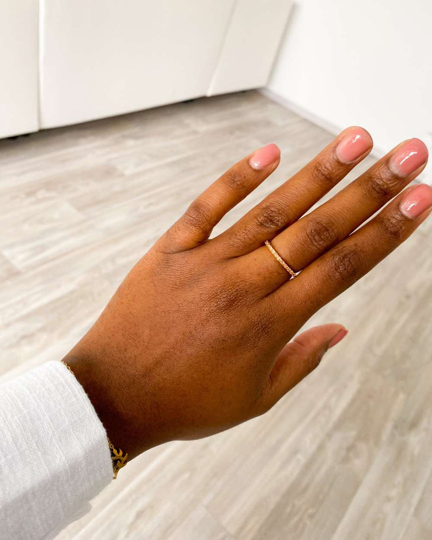 Celeste - bague minimaliste ornée de petits diamants rose